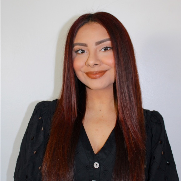 Meet your Posher, Miriam - Picture 1 of 1